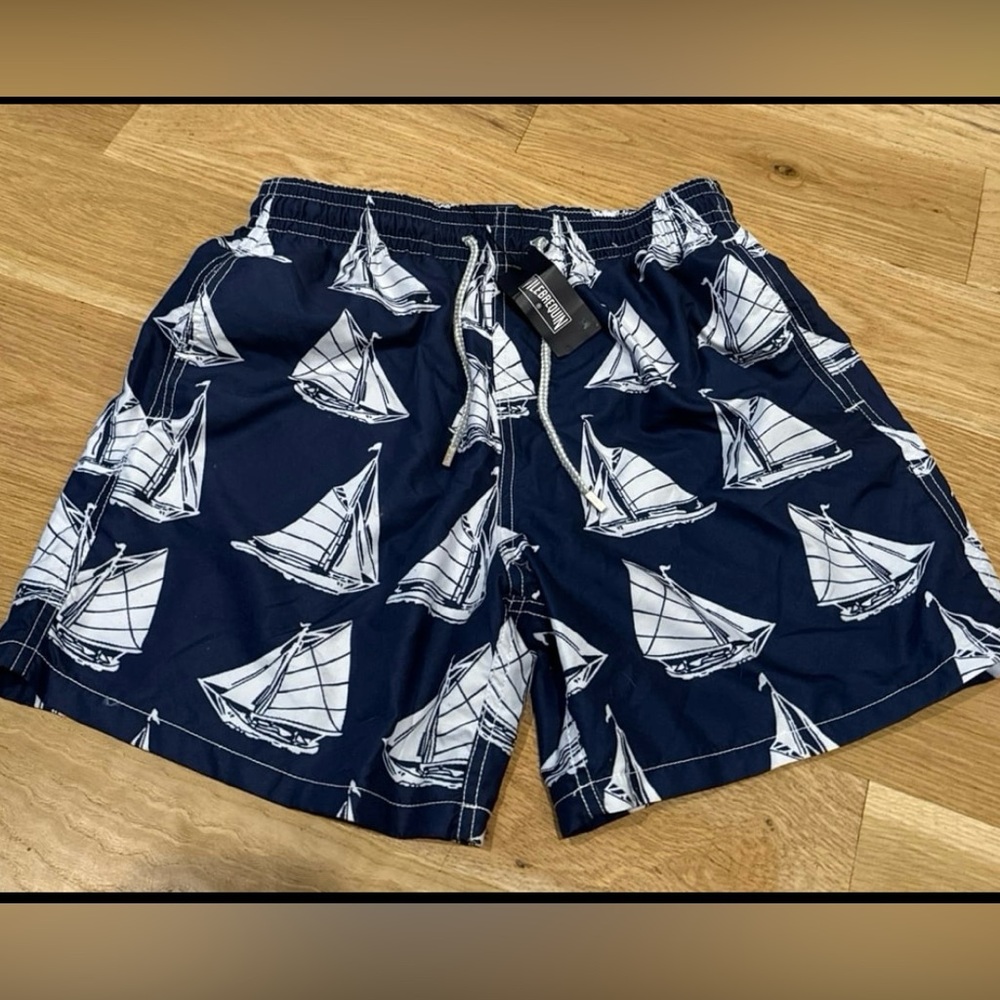 NWT Mens Vilebrequin Blue and White Swim Trunks Nautical Sailboat Print Medium